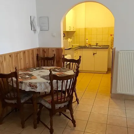 Apartment Horvath *